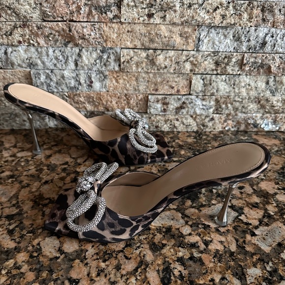 MACH & MACH
Double Bow Slide Sandal - Picture 3 of 11